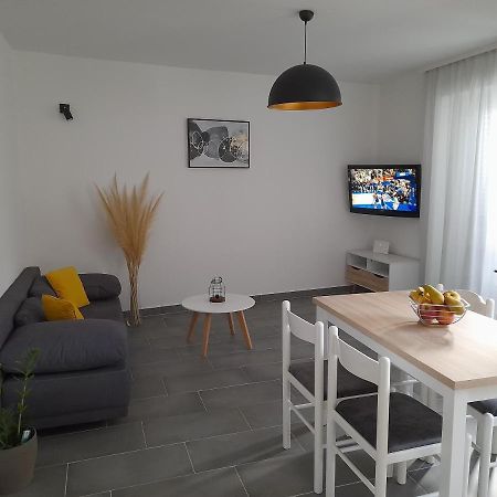 Apartman Mihaela Apartment Rab Town Luaran gambar